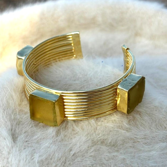 The Dulce Gold Cuff